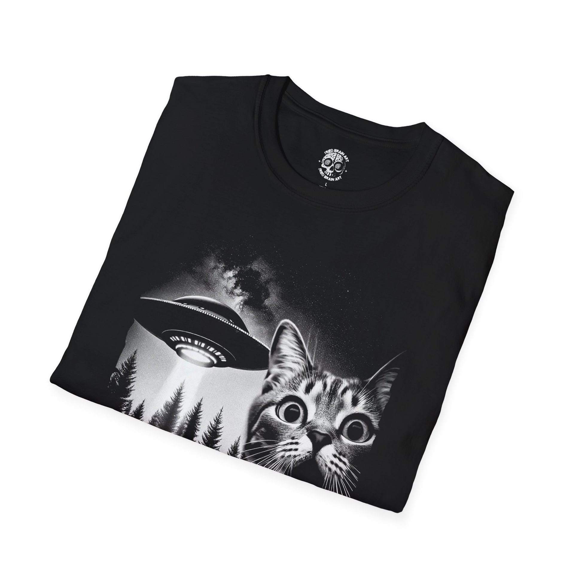 Funny Cat Selfie with UFOs T-shirt, cat T-shirt, UFO T-shirt, Edgy Graphic Tee, Cute Cat Shirt, UFO Fan Gift, Quirky Animal Apparel